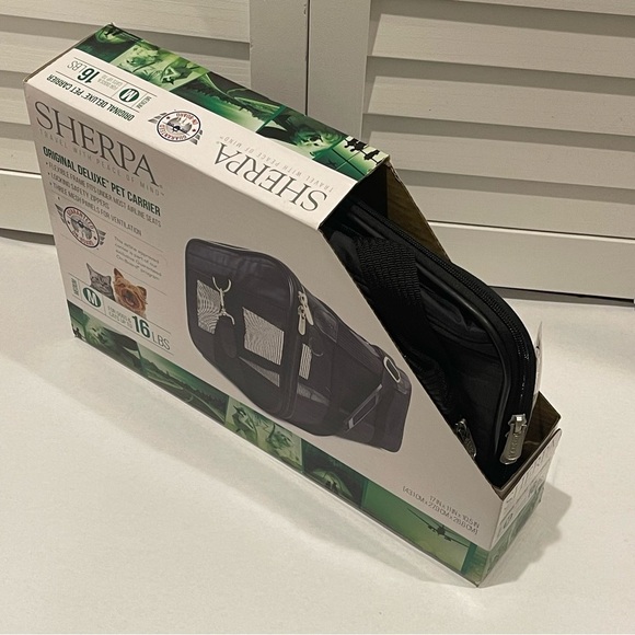 Sherpa Deluxe Medium Pet Carrier – Airline Approved for Small Dogs & Cats - Picture 3 of 13